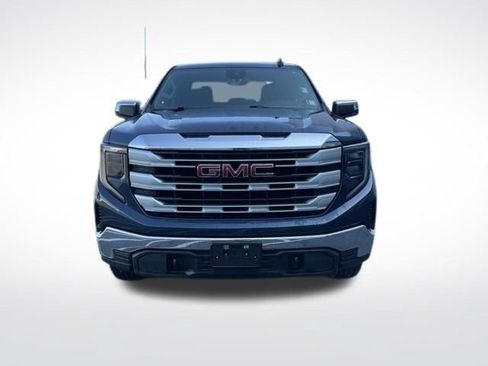 Used 2023 GMC Sierra 1500 SLE AWD/4WD image 2