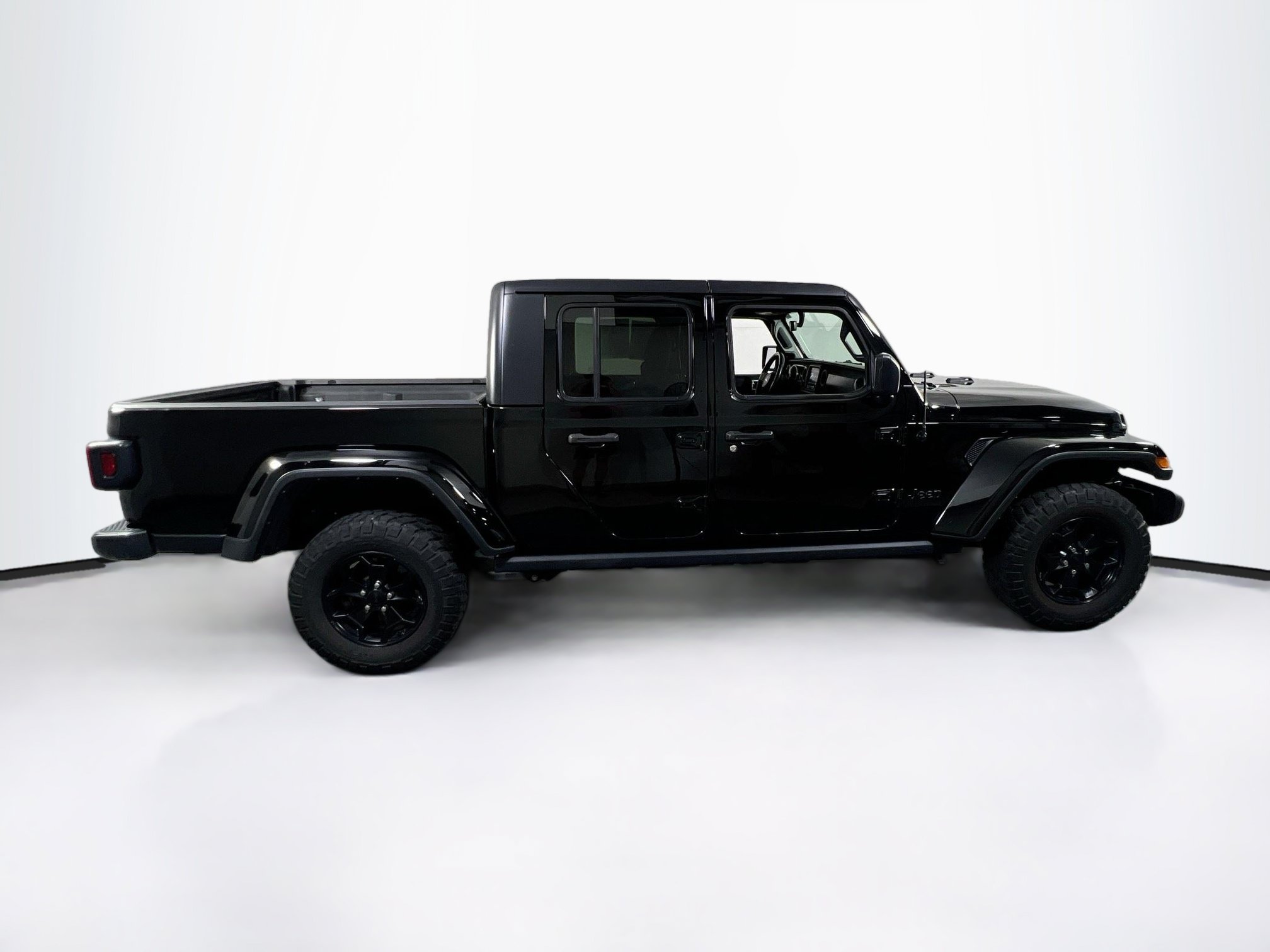 Used 2023 Jeep Gladiator Sport AWD/4WD image 4