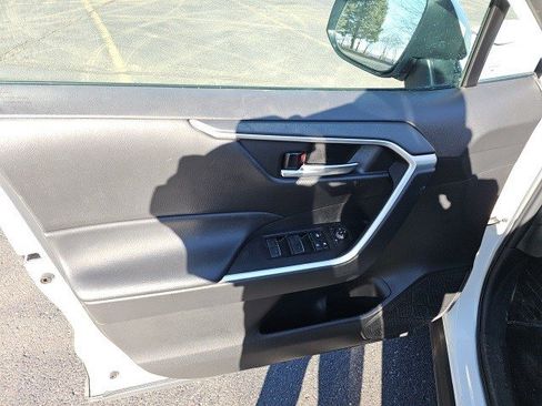 Used 2023 Toyota RAV4 XLE image 20