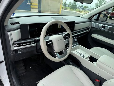 Certified 2025 Hyundai Santa Fe SEL FWD image 7