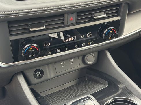 New 2026 Nissan Rogue SV image 12