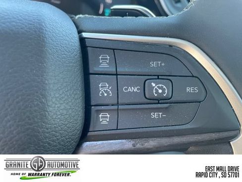 Used 2024 Jeep Grand Cherokee Limited 4xe AWD/4WD image 35