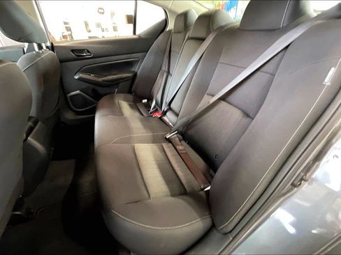 Used 2025 Nissan Altima 2.5 SV FWD image 14