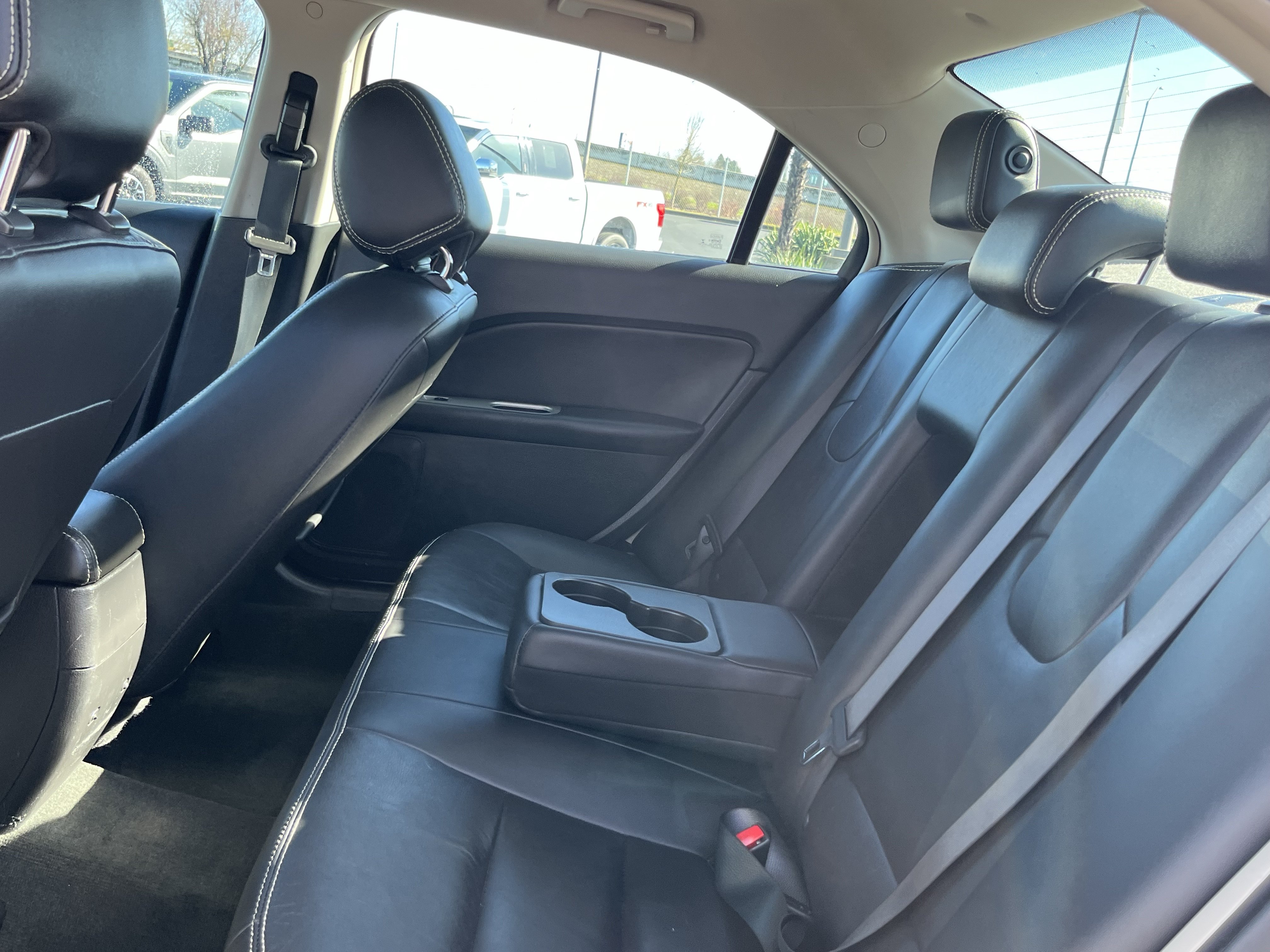 Used 2012 Ford Fusion SEL FWD image 11