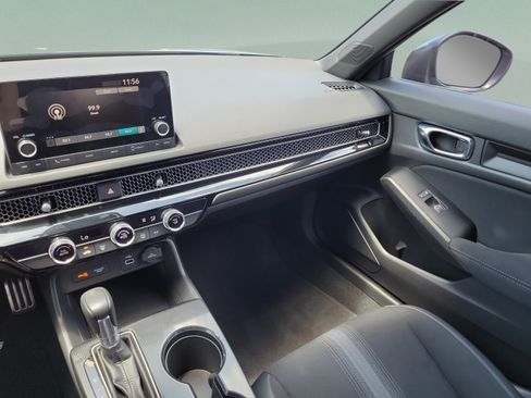 Used 2022 Honda Civic Sport image 16