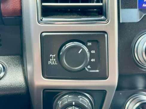 Used 2019 Ford F150 Platinum w/ Equipment Group 701A Luxury AWD/4WD image 27