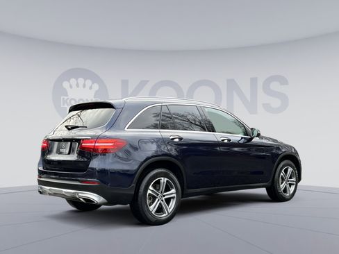 Used 2019 Mercedes-Benz GLC 300 4MATIC image 5