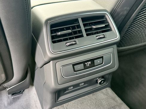 Used 2025 Audi A6 3.0T Premium image 25