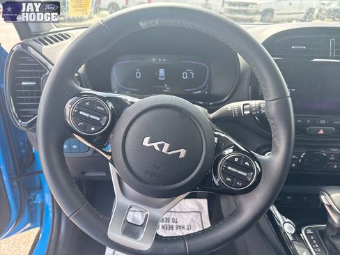 Used 2025 Kia Soul EX FWD image 26