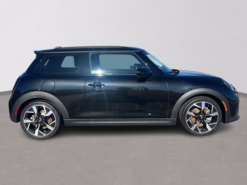 Used 2025 MINI Cooper S image 8