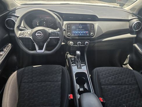 Used 2024 Nissan Kicks SV FWD image 14