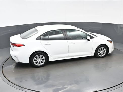Used 2024 Toyota Corolla LE FWD image 39