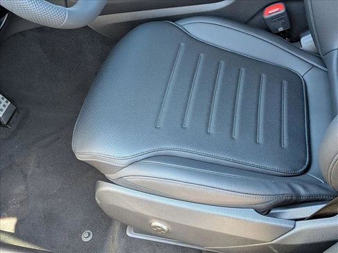 New 2026 Mercedes-Benz GLC 300 4MATIC image 4