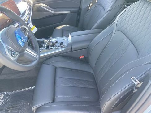 New 2025 BMW X7 M60i image 19