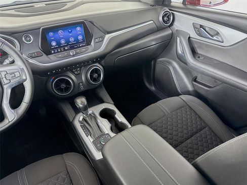 Used 2020 Chevrolet Blazer LT AWD/4WD image 23