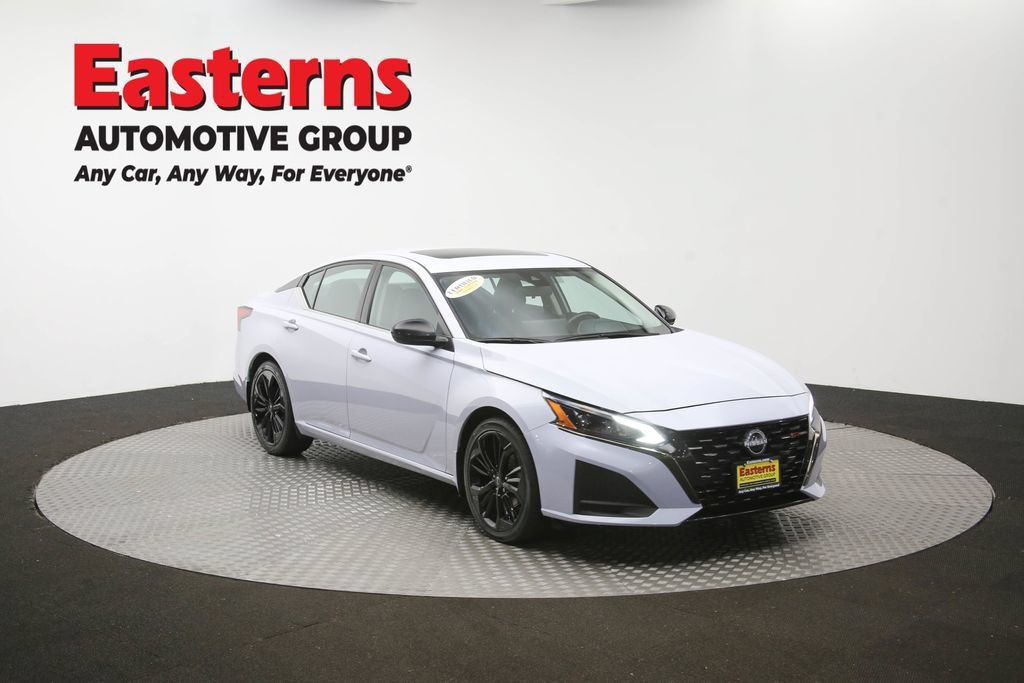 Used 2023 Nissan Altima 2.5 SR w/ SR Premium Package FWD image 51