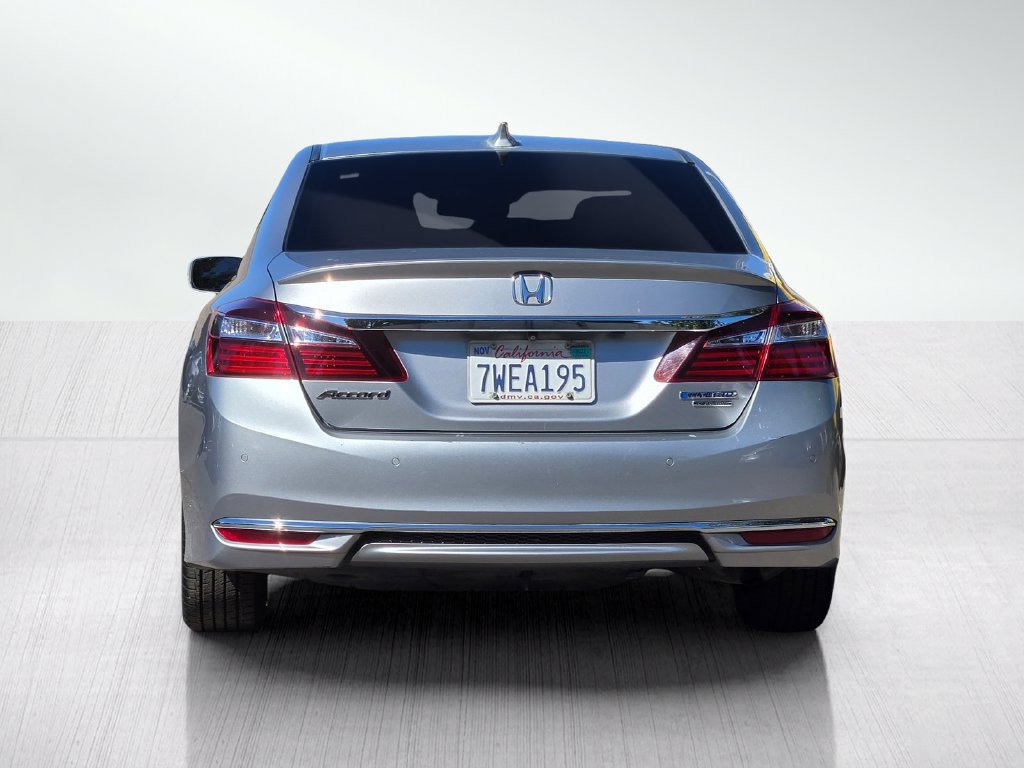 Used 2017 Honda Accord Touring image 6