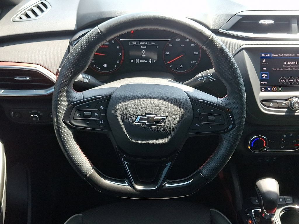 Used 2023 Chevrolet TrailBlazer RS AWD/4WD image 12