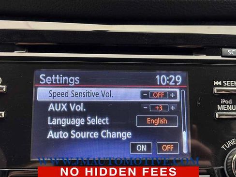Used 2017 Nissan Rogue S AWD/4WD image 29