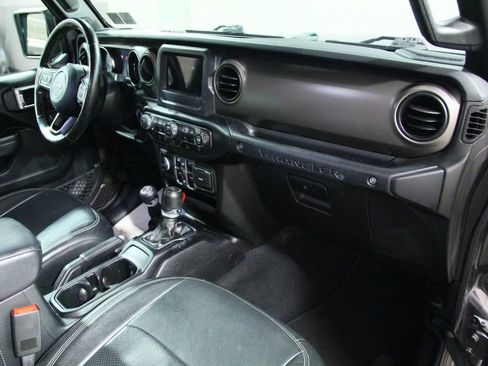Used 2020 Jeep Wrangler Unlimited Sport S AWD/4WD image 17