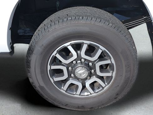 Used 2024 RAM 3500 Limited AWD/4WD image 27
