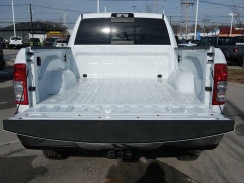 Used 2024 RAM 3500 Tradesman w/ Chrome Appearance Group AWD/4WD image 33
