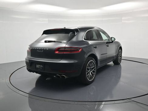 Certified 2018 Porsche Macan S AWD/4WD image 37