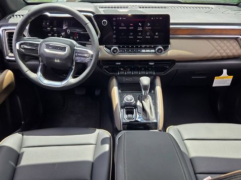 New 2026 GMC Canyon Denali AWD/4WD image 4