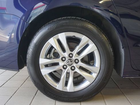 Used 2024 Toyota Sienna XLE w/ XLE Plus Package AWD/4WD image 35