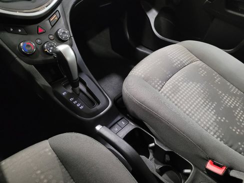 Used 2020 Chevrolet Sonic LT FWD image 26