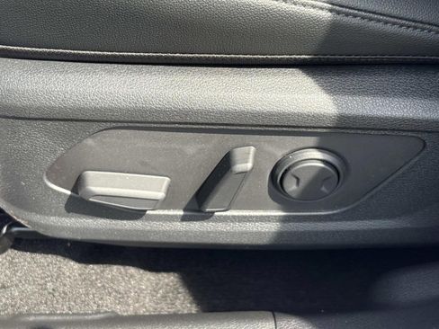 New 2026 Kia Sportage EX FWD image 23