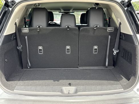 New 2026 Nissan Pathfinder SL FWD image 19