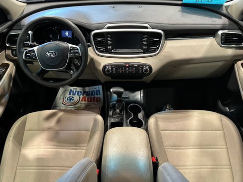 Used 2020 Kia Sorento LX AWD/4WD image 27