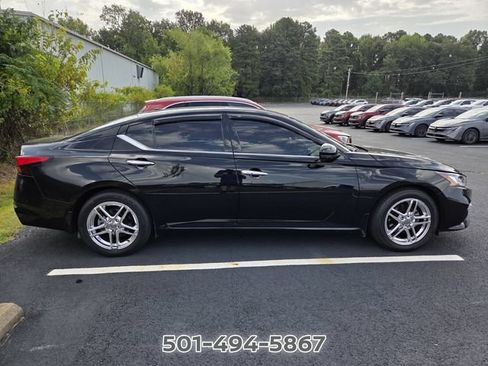 Used 2019 Nissan Altima 2.5 SL FWD image 4