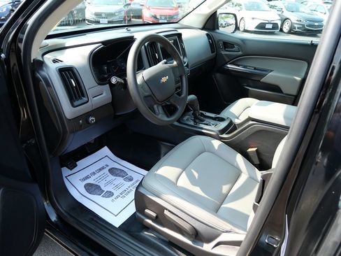 Used 2020 Chevrolet Colorado 2WD Extended Cab image 9