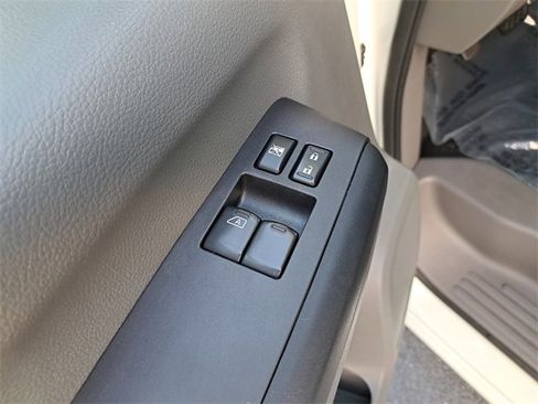 Used 2018 Nissan NV 3500 S image 20