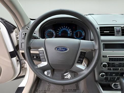 Used 2010 Ford Fusion SE FWD image 18