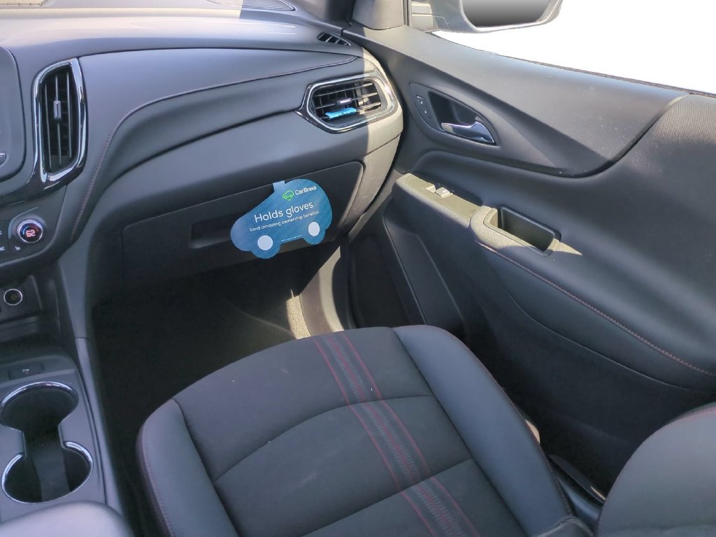 Used 2023 Chevrolet Equinox RS FWD image 18