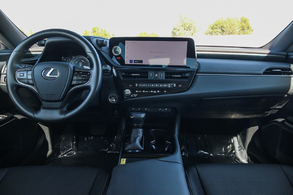 Certified 2025 Lexus ES 300h w/ Premium Package FWD image 13