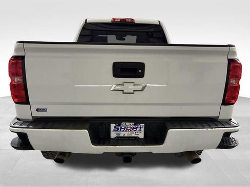 Used 2018 Chevrolet Silverado 1500 LT w/ All Star Edition image 4