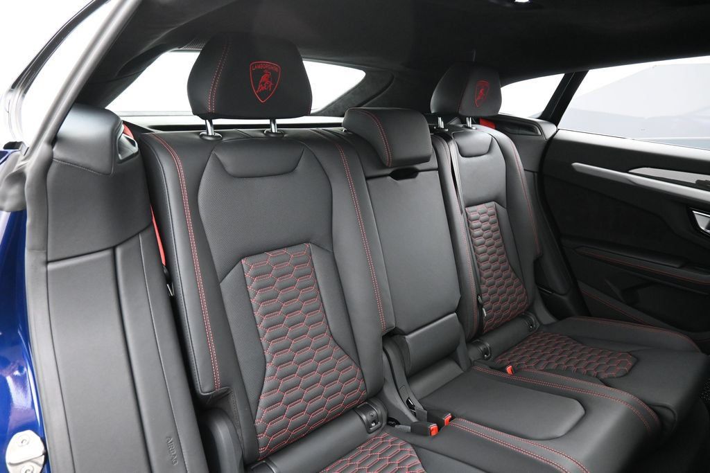 Used 2023 Lamborghini Urus S AWD/4WD image 28