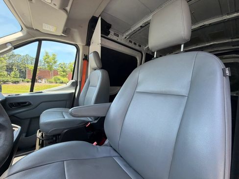 Used 2019 Ford Transit 150 148 Medium Roof RWD image 11