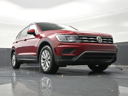 Used 2019 Volkswagen Tiguan SE w/ Panoramic Sunroof Package image 29