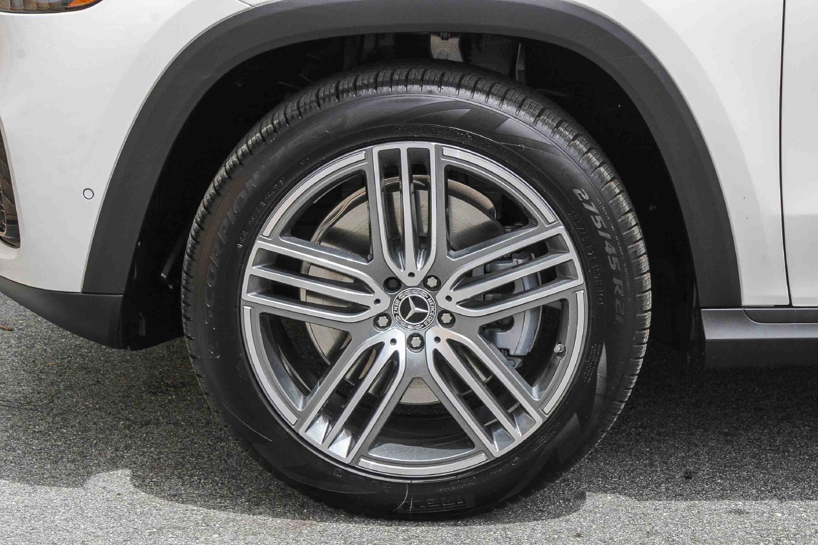 New 2026 Mercedes-Benz GLS 450 4MATIC image 11