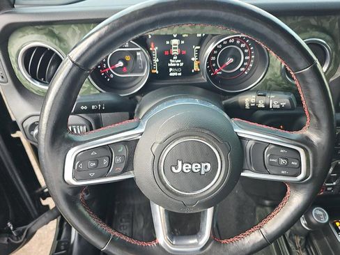 Used 2019 Jeep Wrangler Unlimited Rubicon AWD/4WD image 12