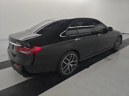 Certified 2022 Mercedes-Benz E 450 4MATIC Sedan w/ Warmth & Comfort Package image 3
