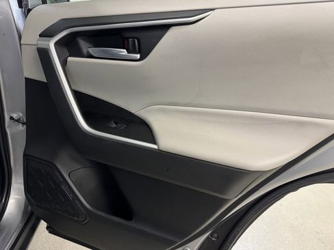 Used 2023 Toyota RAV4 XLE image 27