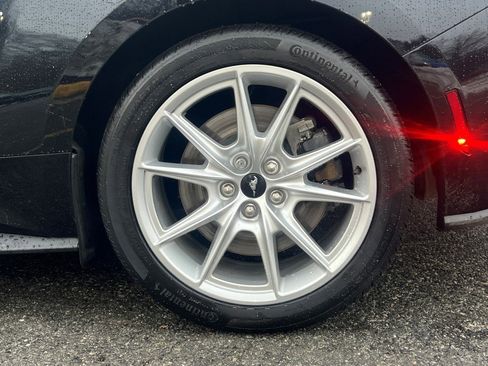 Used 2024 Ford Mustang GT Premium image 9