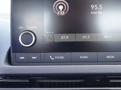 Used 2025 Honda Civic Sport image 24