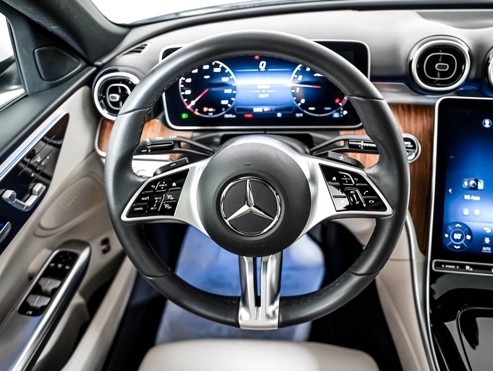 Used 2024 Mercedes-Benz C 300 Sedan image 11